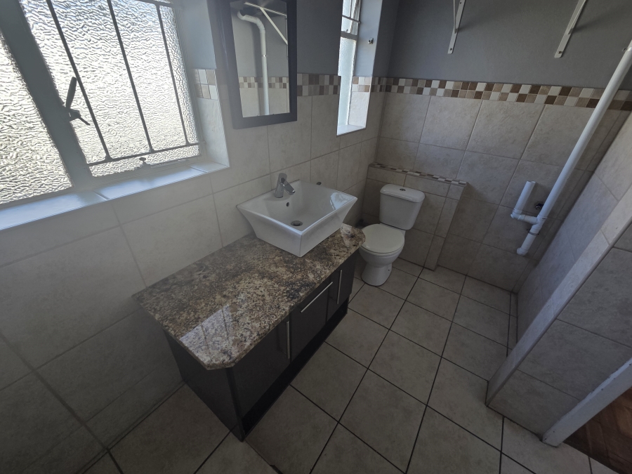 To Let 1 Bedroom Property for Rent in South End Eastern Cape